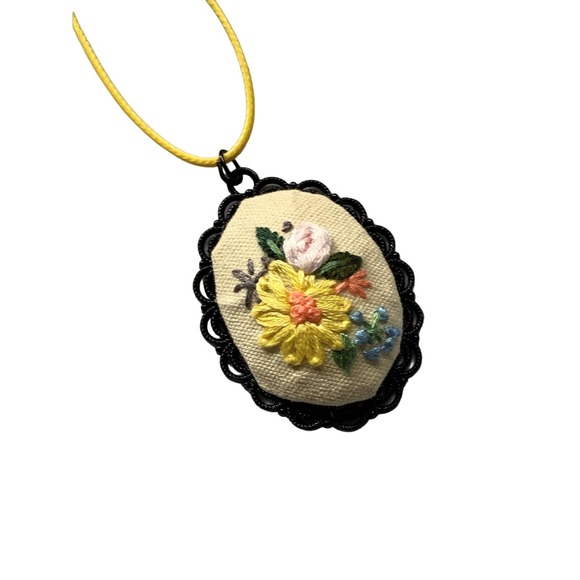 Flower Embroidery Necklace - Handmade Applique Pendant - Picture 3 of 5